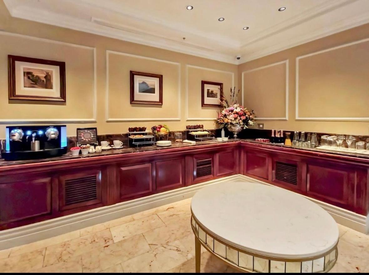 Taj Hotel Cape Town - Taj Residence Suite ,Let Out Privately Exterior photo